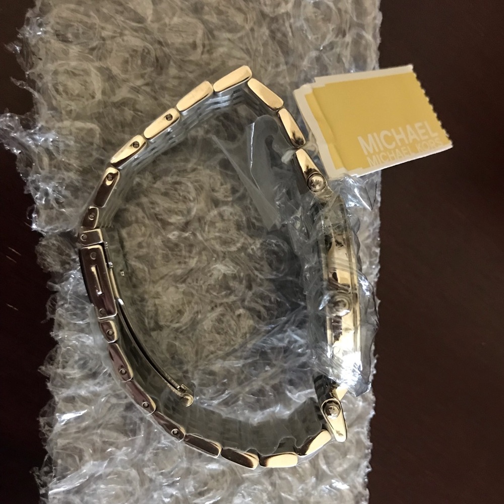 BNWOB MICHAEL KORS Women's Darci Watch - Picture 11 of 13